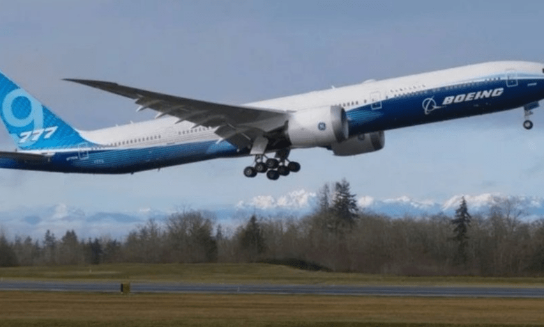 Boeing interrompt les essais en vol du 777X suite à une défaillance technique