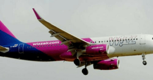 Wizz Air propose un abonnement illimité à 599 euros : un succès controversé