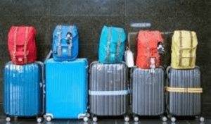 Combien de temps les valises restent-elles sur les tapis à bagages après leur arrivée ?