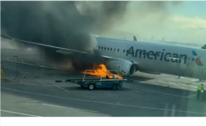 Un avion d’American Airlines prend feu à l’aéroport de Denver, évacuation en urgence