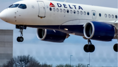 Un couple poursuit Delta Air Lines et Japan Airlines après une collision au sol à Seattle