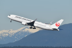 Japan Airlines modernise sa flotte domestique avec de nouvelles commandes de Boeing 737 MAX 8 et Airbus A321neo