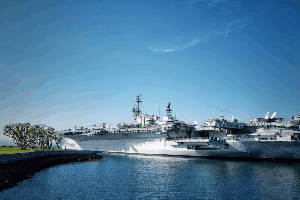 Nombre de porte-avions par pays en 2025 : état des lieux et enjeux de puissance