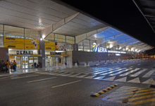 Parking à l’aéroport d’Abidjan : tarifs & options 2025