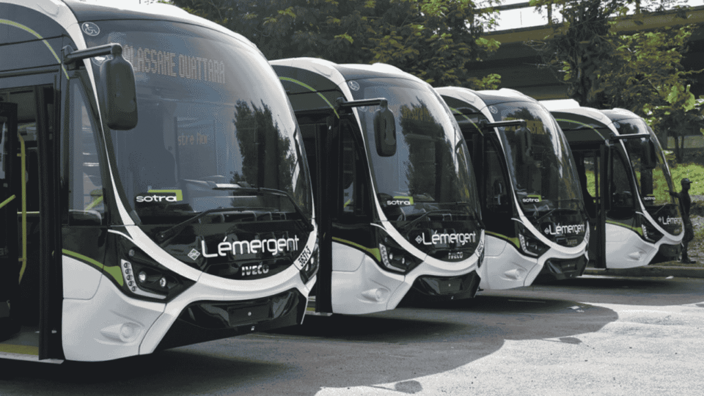 Transport depuis l'aéroport d'Abidjan : Taxi, VTC, navette et métro